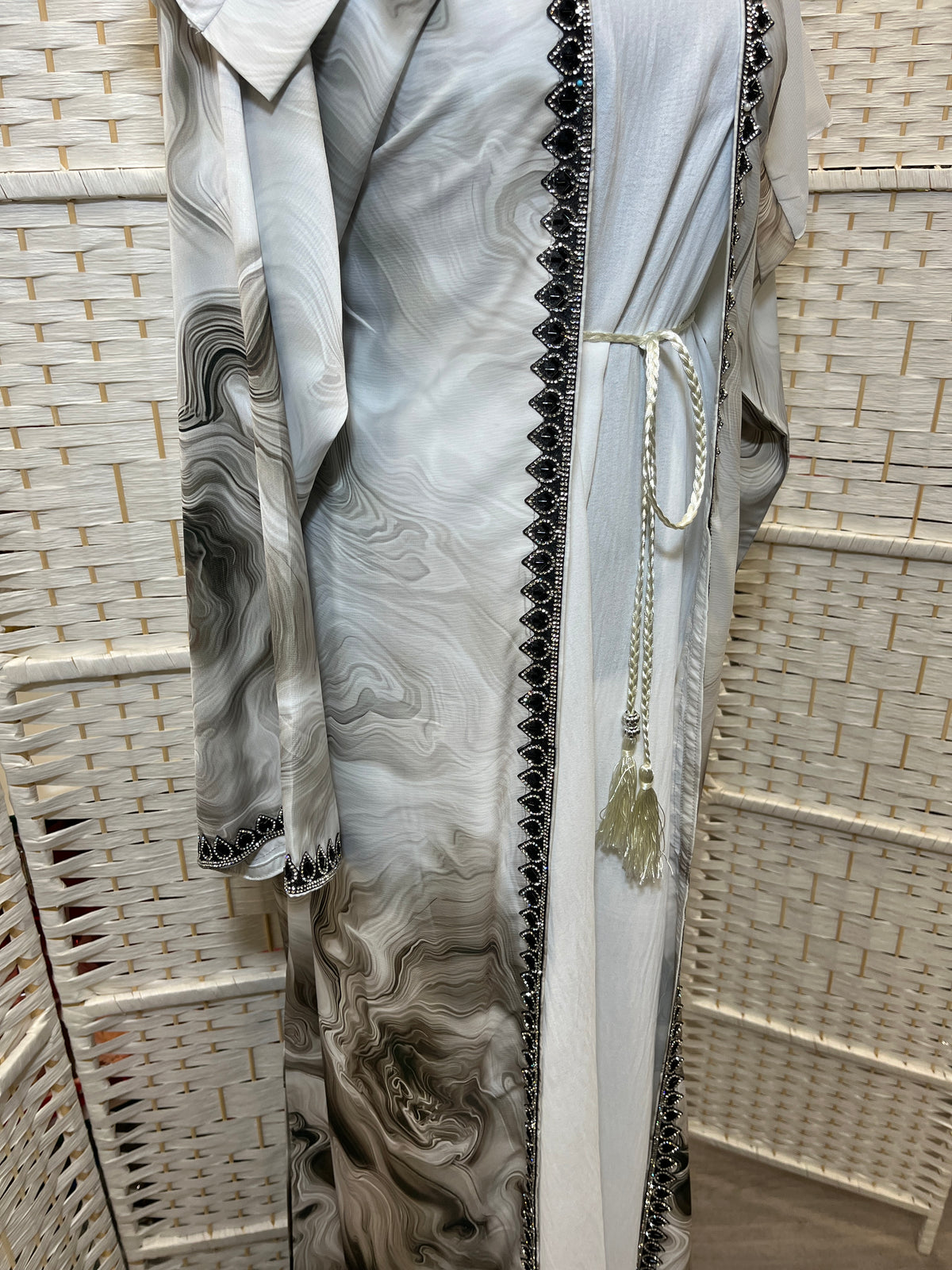 White Watercolour Open Abaya Set with Inner Slip – Two Piece Abaya Belt and Scarf Included